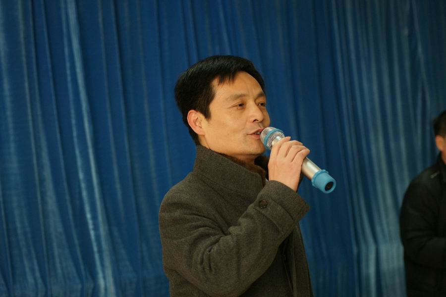 离退休党委书记兼处长车纯致辞
