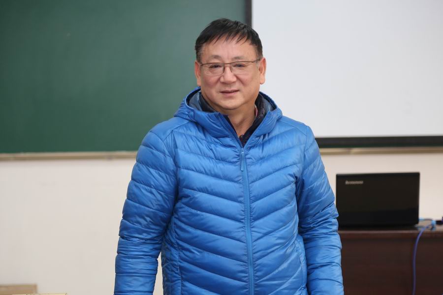 会员刘建军做会议交流发言