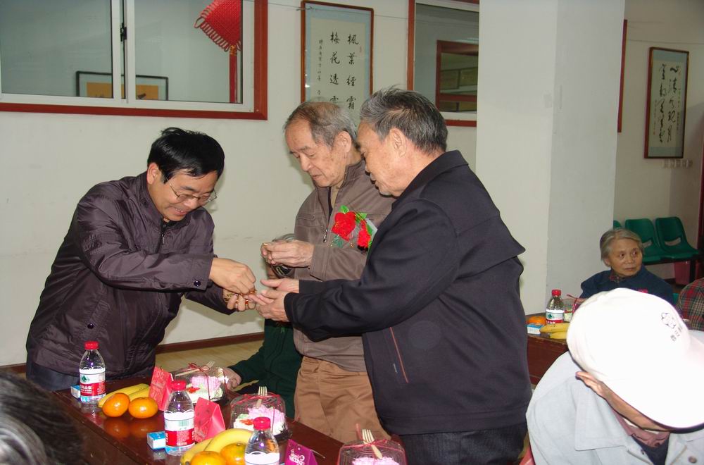 点击图片显示原图